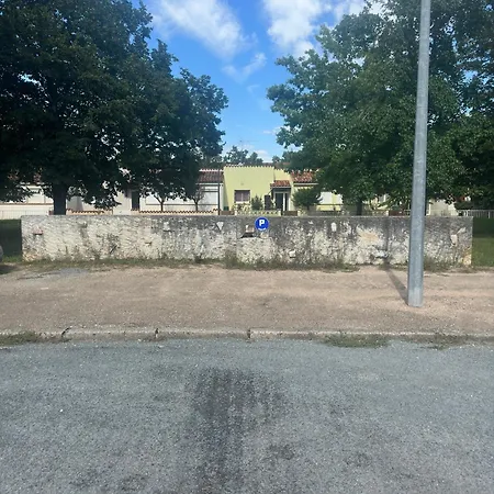 Agreable Dortoir En Bord De Jardin Lit 3 ゲストハウス